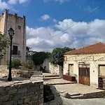 Traditional House Inside Filoti, Naxos Lägenhet *